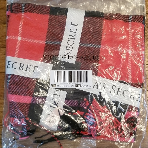 NEW, VS PINK, WINTER ANGEL LOVE BUFFALO - Picture 3 of 5